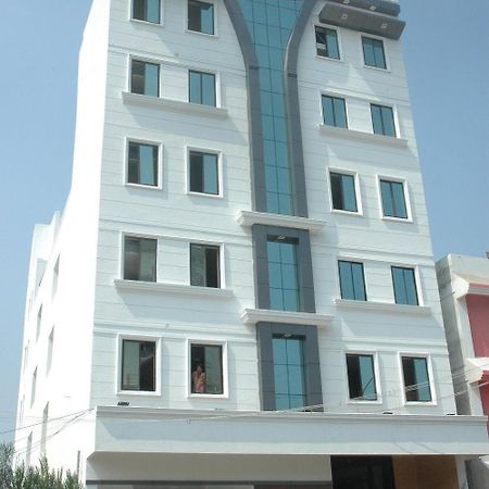 Hotel Mgr Pondicherry Exterior foto